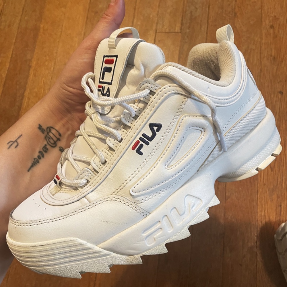 FILA Disrupter II - Women's 9 - White Sneaker - Used / Pretty Good Condition